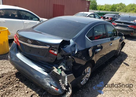 2014 Nissan Sentra S z USA, uszkodzony, nr VIN 1N4AB7AP6EN853960